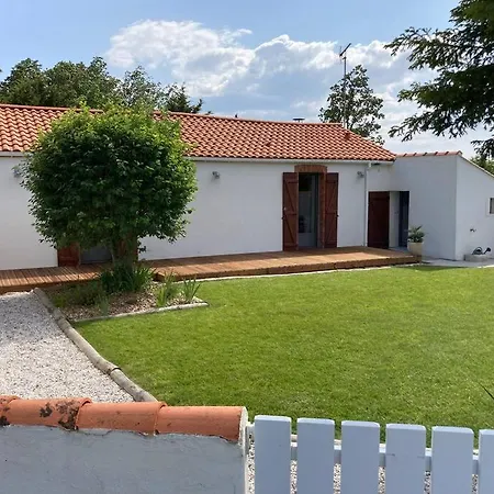 Maison De Campagne Proche De L'ocean Casa de Férias *